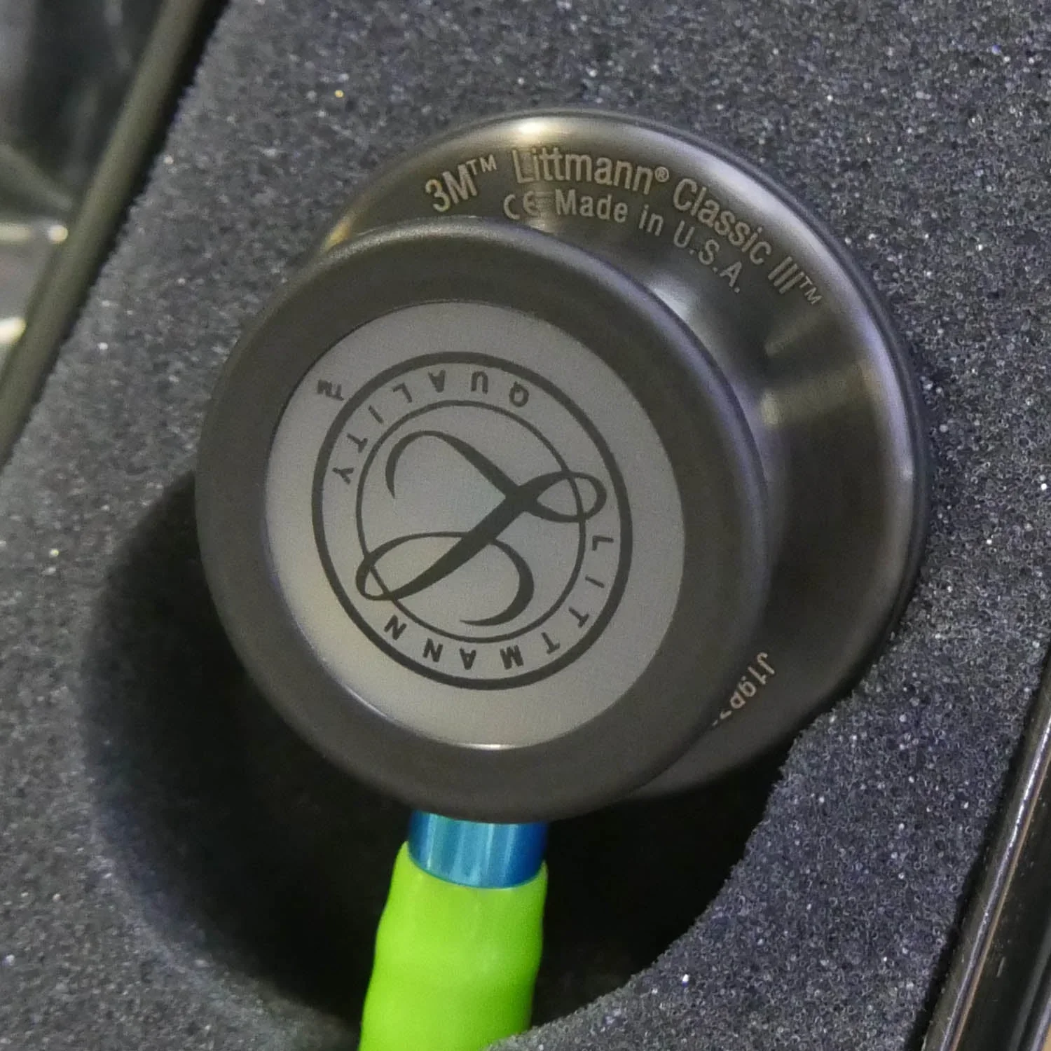 Littmann Classic III Monitoring Stethoscope: Smoke & Lime Green - Blue Stem 5875 - OVER ENGRAVED - Image 9